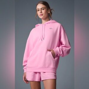 ALO Accolade hoodie sweatshirt in sweet pink size XS Retail $148